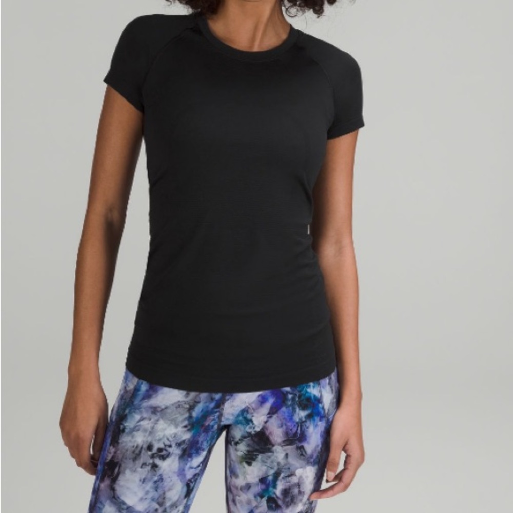 Black lululemon swiftly tech